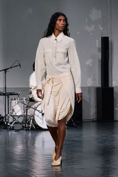 Look 6